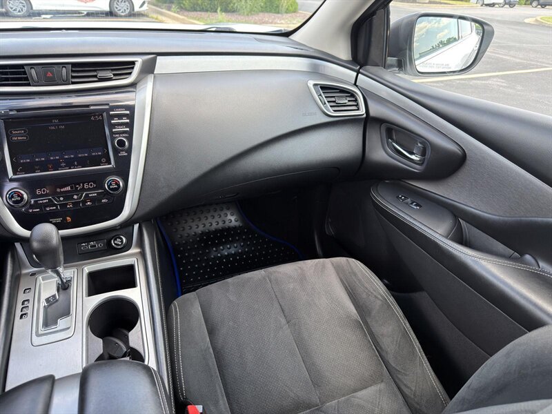2019 Nissan Murano S - Photo 9 - Indianapolis, IN 46234