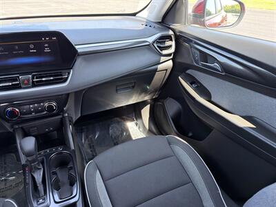 2025 Chevrolet Trailblazer LT - Photo 9 - Indianapolis, IN 46234