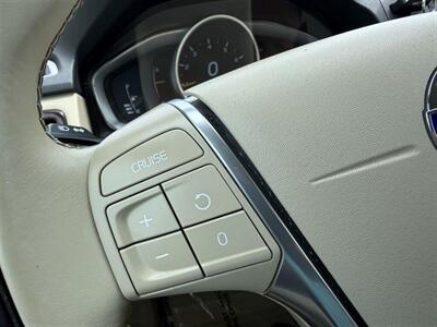 2016 Volvo XC70 T5 Drive-E Premier - Photo 15 - Indianapolis, IN 46234