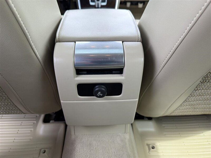 2016 Volvo XC70 T5 Drive-E Premier - Photo 29 - Indianapolis, IN 46234