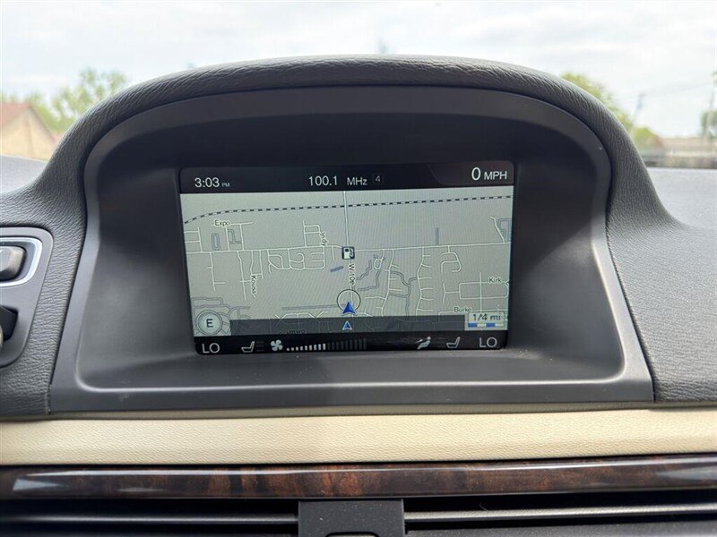 2016 Volvo XC70 T5 Drive-E Premier - Photo 21 - Indianapolis, IN 46234