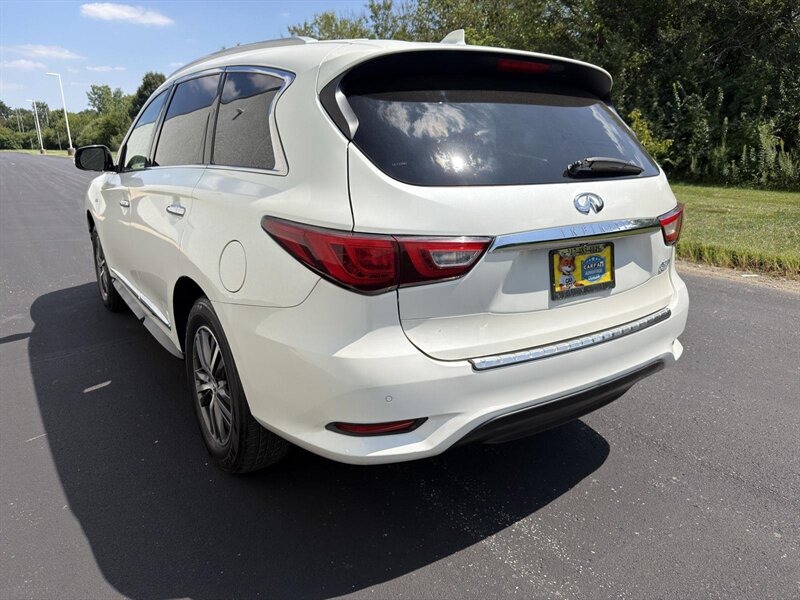 2016 INFINITI QX60 - Photo 6 - Indianapolis, IN 46234