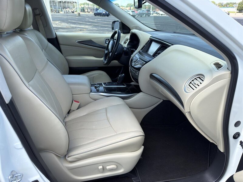 2016 INFINITI QX60 - Photo 11 - Indianapolis, IN 46234