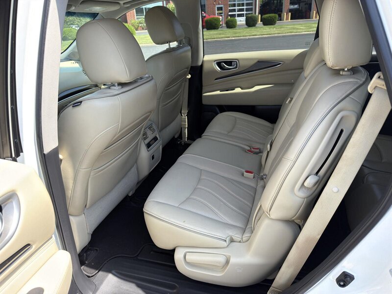 2016 INFINITI QX60 - Photo 8 - Indianapolis, IN 46234