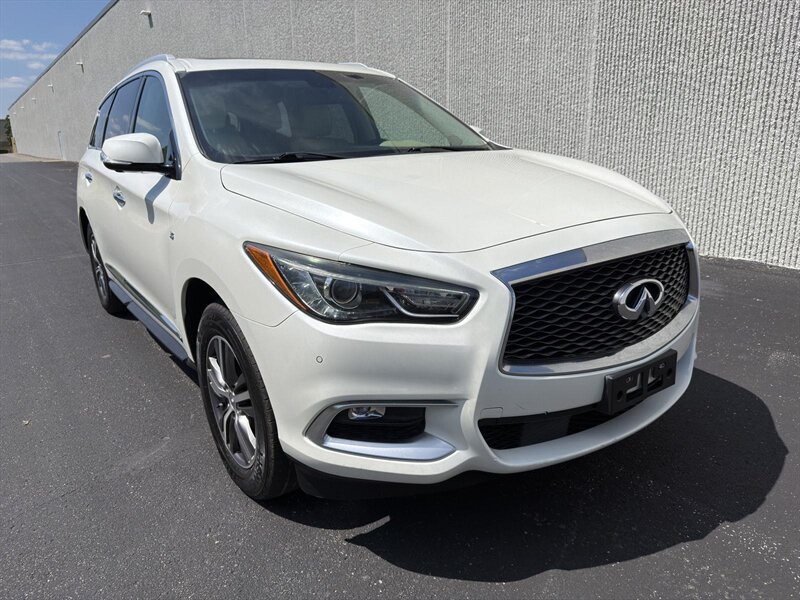 2016 INFINITI QX60 - Photo 3 - Indianapolis, IN 46234