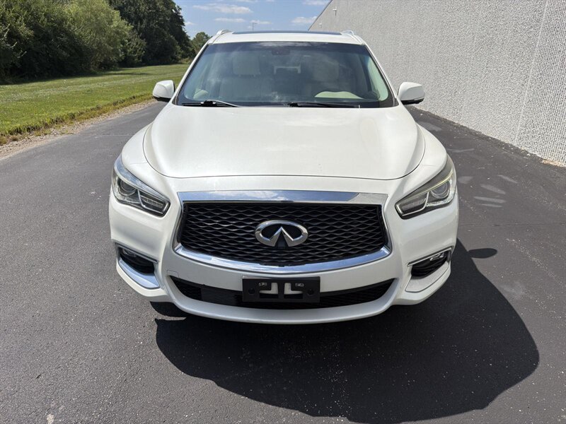 2016 INFINITI QX60 - Photo 2 - Indianapolis, IN 46234