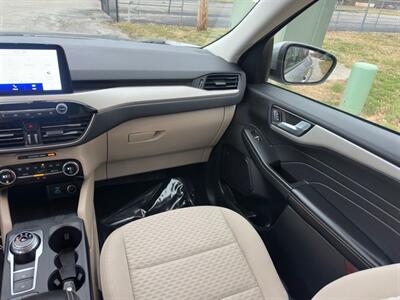 2021 Ford Escape Hybrid SE   - Photo 17 - Indianapolis, IN 46234