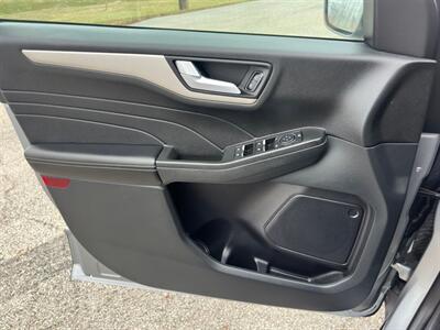 2021 Ford Escape Hybrid SE   - Photo 36 - Indianapolis, IN 46234