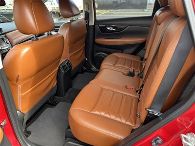 2017 Nissan Rogue SL   - Photo 10 - Indianapolis, IN 46234