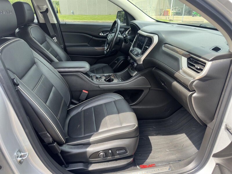 2020 GMC Acadia Denali - Photo 16 - Indianapolis, IN 46234