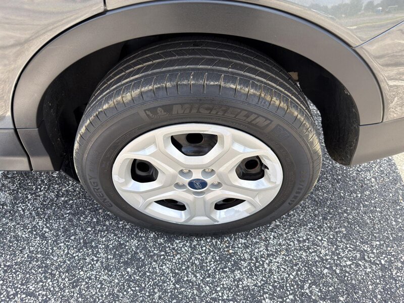 2019 Ford Escape S - Photo 36 - Indianapolis, IN 46234