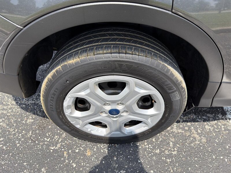 2019 Ford Escape S - Photo 37 - Indianapolis, IN 46234
