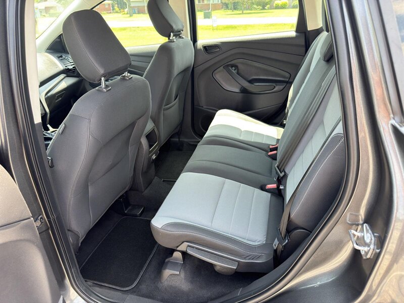 2019 Ford Escape S - Photo 11 - Indianapolis, IN 46234