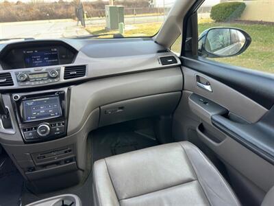 2016 Honda Odyssey Touring Elite   - Photo 9 - Indianapolis, IN 46234