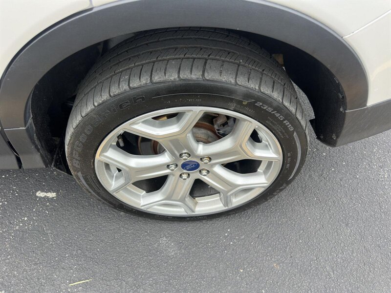 2017 Ford Escape Titanium - Photo 48 - Indianapolis, IN 46234