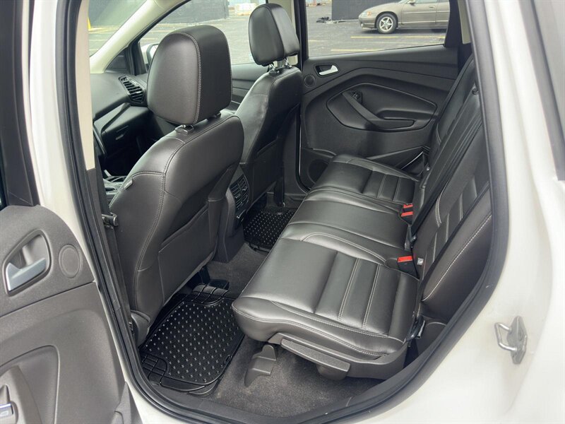2017 Ford Escape Titanium - Photo 11 - Indianapolis, IN 46234