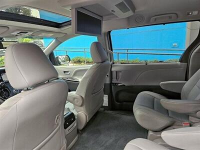 2016 Toyota Sienna XLE 7-Passenger w/ Captains Chairs - Photo 29 - Eugene, OR 97403