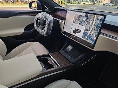 2023 Tesla Model S Standard Range AWD w/ Matte Black Wrap   - Photo 21 - Eugene, OR 97403