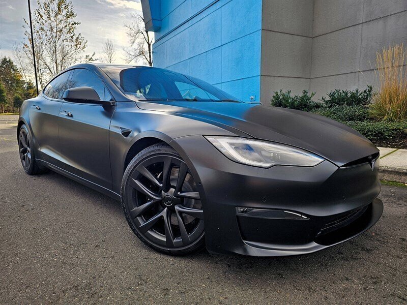 2023 Tesla Model S Standard Range AWD w/ Matte Black Wrap  