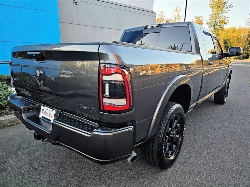 2022 RAM 2500 Laramie Night Edition Mega Cab 4WD Diesel - Photo 4 - Eugene, OR 97403