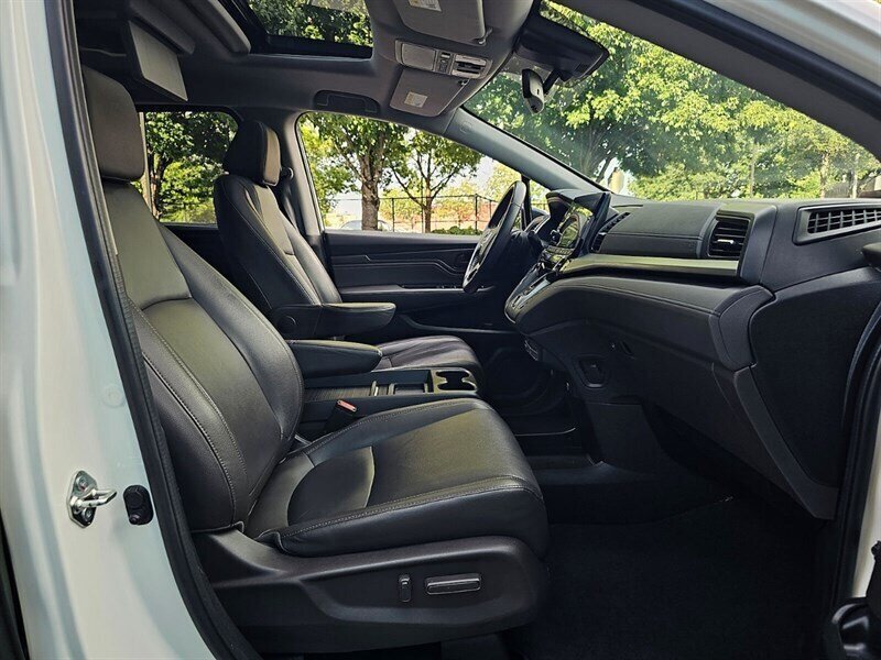 2019 Honda Odyssey Touring Van - Photo 18 - Eugene, OR 97403