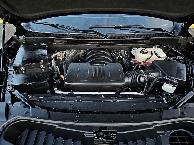 2023 Cadillac Escalade ESV Sport Platinum Bulletproofed by Exec Armor - Photo 16 - Eugene, OR 97403