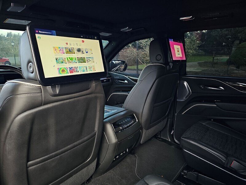 2023 Cadillac Escalade ESV Sport Platinum Bulletproofed by Exec Armor - Photo 31 - Eugene, OR 97403