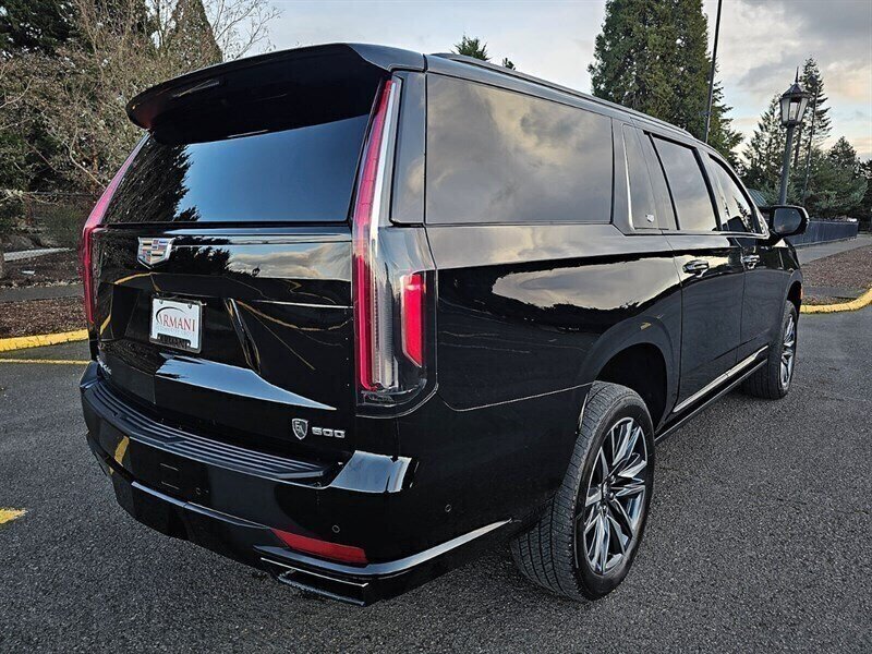 2023 Cadillac Escalade ESV Sport Platinum Bulletproofed by Exec Armor - Photo 9 - Eugene, OR 97403