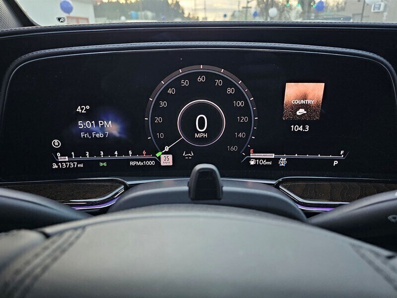 2023 Cadillac Escalade ESV Sport Platinum Bulletproofed by Exec Armor - Photo 27 - Eugene, OR 97403