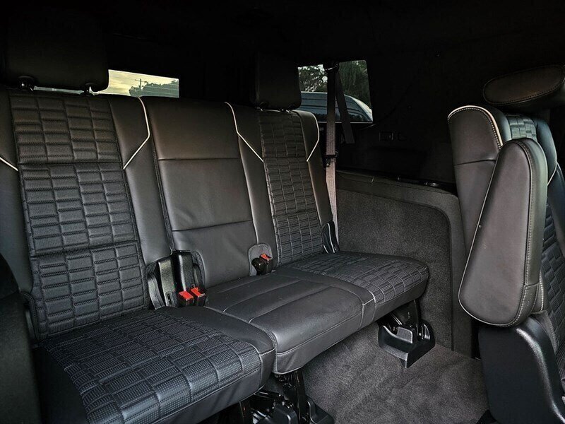 2023 Cadillac Escalade ESV Sport Platinum Bulletproofed by Exec Armor - Photo 32 - Eugene, OR 97403