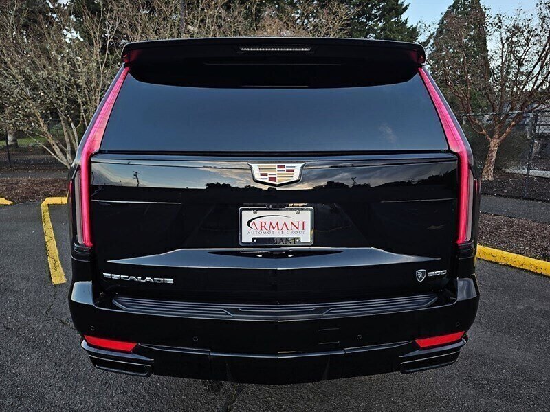 2023 Cadillac Escalade ESV Sport Platinum Bulletproofed by Exec Armor - Photo 5 - Eugene, OR 97403