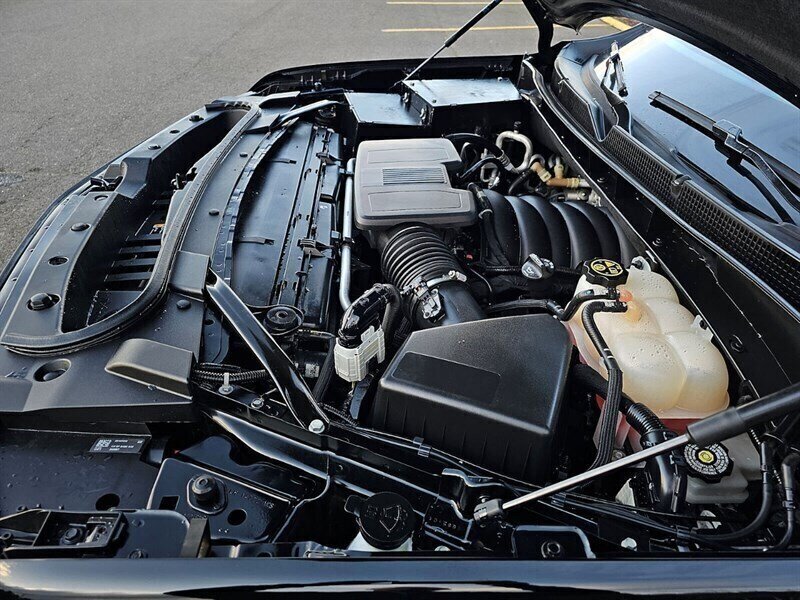 2023 Cadillac Escalade ESV Sport Platinum Bulletproofed by Exec Armor - Photo 18 - Eugene, OR 97403