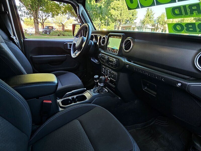 2022 Jeep Wrangler Unlimited Rubicon 4xe Hybrid - Photo 20 - Eugene, OR 97403