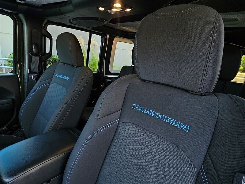 2022 Jeep Wrangler Unlimited Rubicon 4xe Hybrid - Photo 30 - Eugene, OR 97403