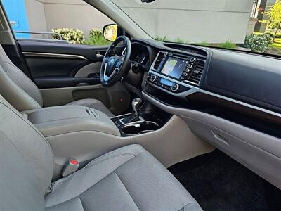 2014 Toyota Highlander Limited AWD - Photo 19 - Eugene, OR 97403