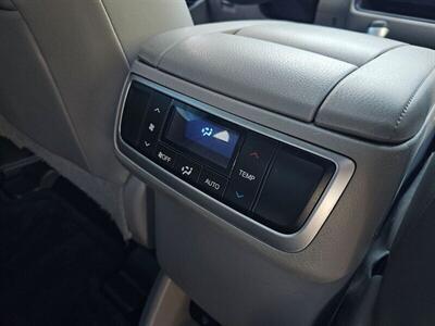 2014 Toyota Highlander Limited AWD - Photo 27 - Eugene, OR 97403