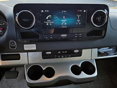 2020 Mercedes-Benz Sprinter 3500XD THOR 24FB Diesel Luxury RV   - Photo 16 - Eugene, OR 97403