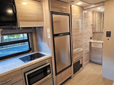 2020 Mercedes-Benz Sprinter 3500XD THOR 24FB Diesel Luxury RV   - Photo 27 - Eugene, OR 97403