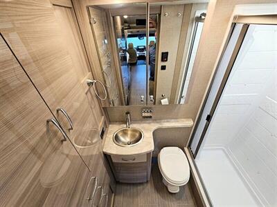 2020 Mercedes-Benz Sprinter 3500XD THOR 24FB Diesel Luxury RV   - Photo 38 - Eugene, OR 97403
