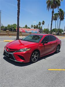 2019 Toyota Camry SE   - Photo 1 - Harlingen, TX 78550