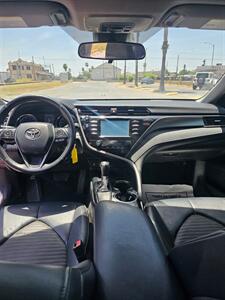 2019 Toyota Camry SE   - Photo 8 - Harlingen, TX 78550