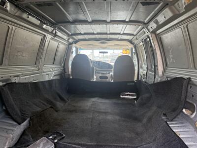 2006 Ford E-350 SD   - Photo 10 - Harlingen, TX 78550