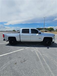 2017 Chevrolet Silverado 1500 LT   - Photo 3 - Harlingen, TX 78550