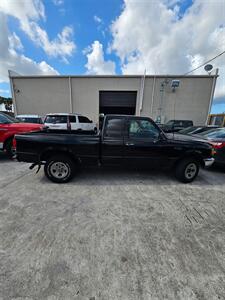 2005 Ford Ranger XLT   - Photo 4 - Harlingen, TX 78550