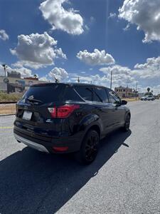 2019 Ford Escape SE   - Photo 8 - Harlingen, TX 78550