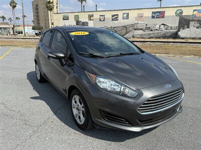 2016 Ford Fiesta SE   - Photo 2 - Harlingen, TX 78550
