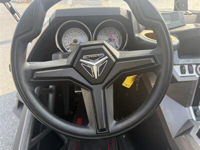2015 Polaris SLINGSHOT   - Photo 9 - Harlingen, TX 78550