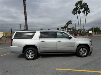2016 Chevrolet Suburban LT   - Photo 5 - Harlingen, TX 78550