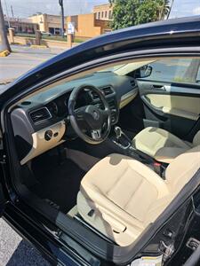 2013 Volkswagen Jetta SE   - Photo 9 - Harlingen, TX 78550