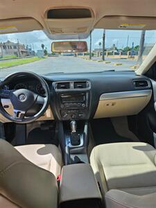 2013 Volkswagen Jetta SE   - Photo 11 - Harlingen, TX 78550